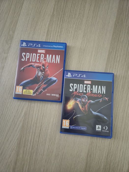 2 jogos PS4 Spider-Man ótimo estado