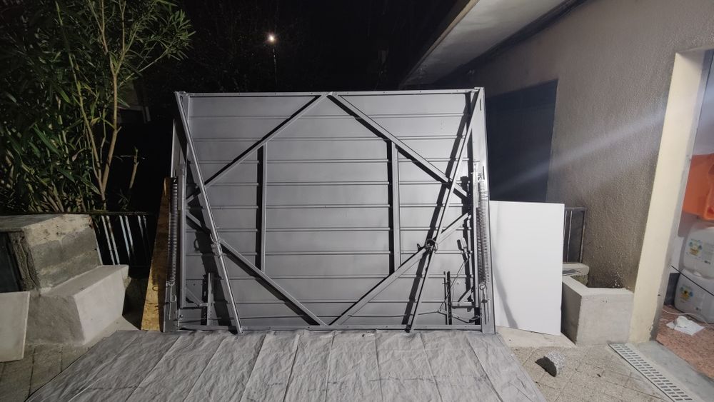 Portao garagem com molas - PINTURA NOVA CINZA