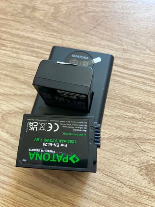 Camera fotográfica Nikon Z30 quase nova  + extras , tripé na caixa nunca usado, alça nova, carregador com 2 baterias e mala de transporte