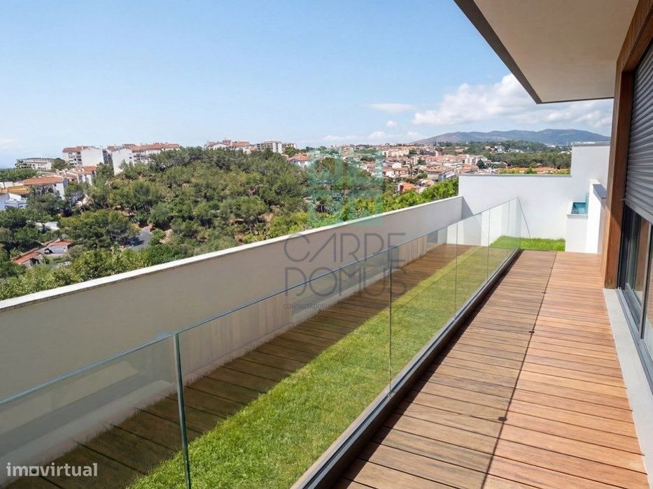 Terreno para construção de moradia T4+1, vista mar e serra, junto a...