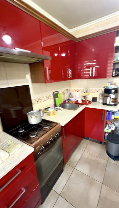 Продам класну 2к квартиру в топ локації