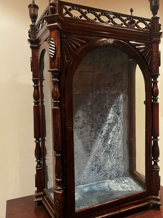 Camiseiro + Vitrine Antiga em Madeira Maciça