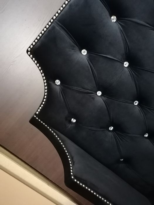 Łóżko pikowane glamour welwet swarowski kryształki chrom pinezki