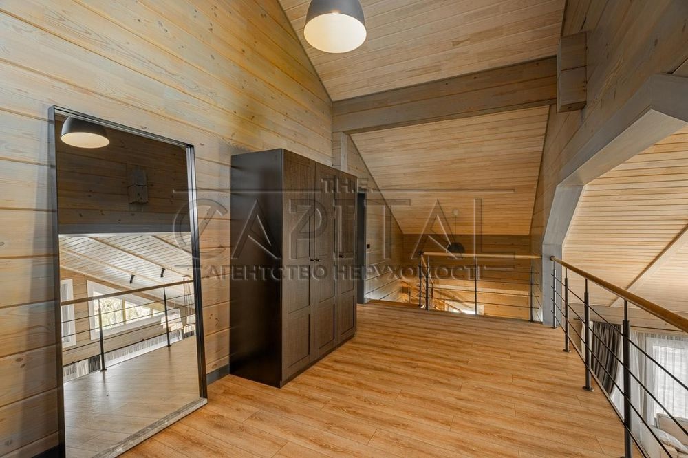 Оренда будинку з басейном у Київ Riverside Family Club