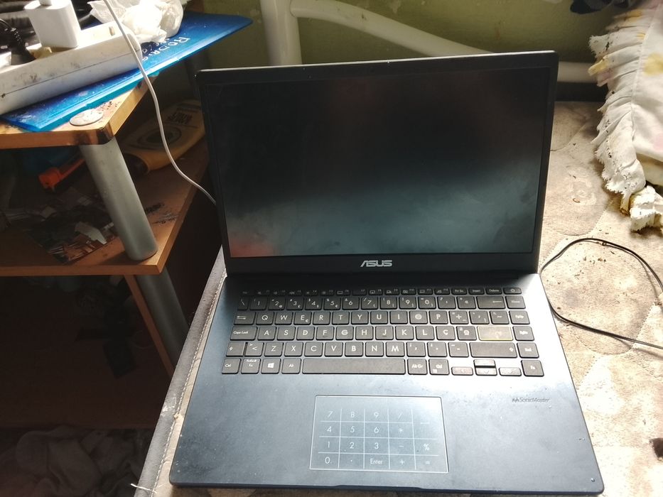 Ver computador com peças e tudo vendo as peças deste computadores