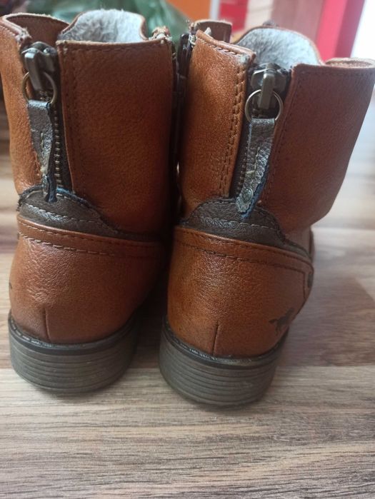 Botki ocieplane Mustang rozmiar 37