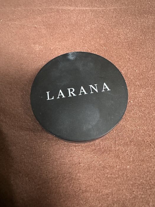 Korektor pod  oczy Larana brzoskwinia masełko