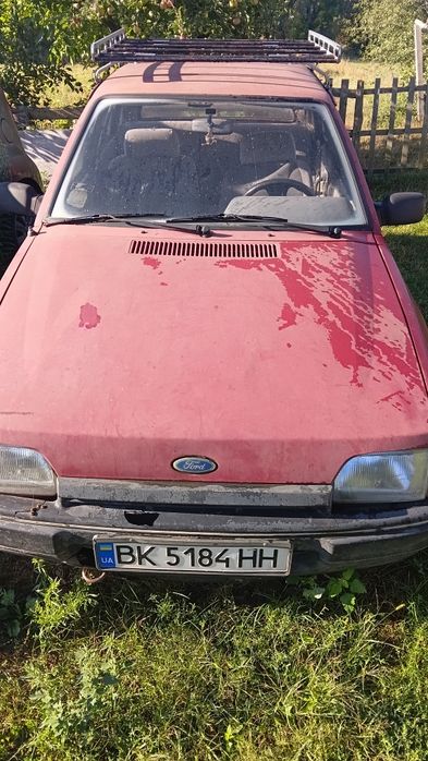 Форд екскорт 1.6бензін