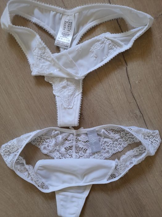 Seksowna koszulka by Ti Mo, stringi Passion i H&M. Rozm. S