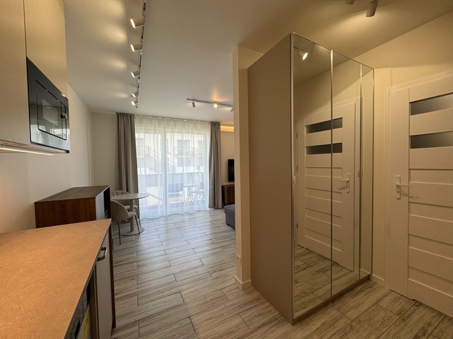 Wynajem kawalerka apartament okolice AMW