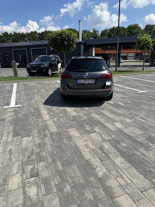 Opel astra j 2011 1.7 дизель