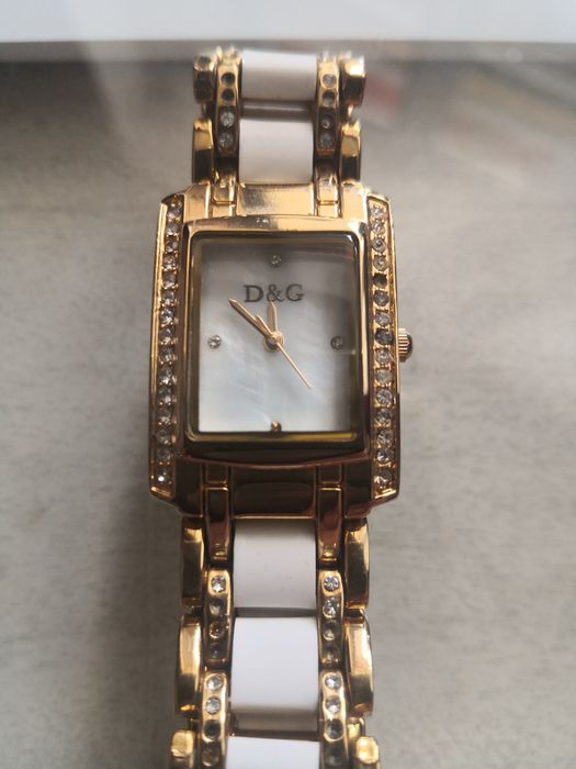 Годинник жіночий