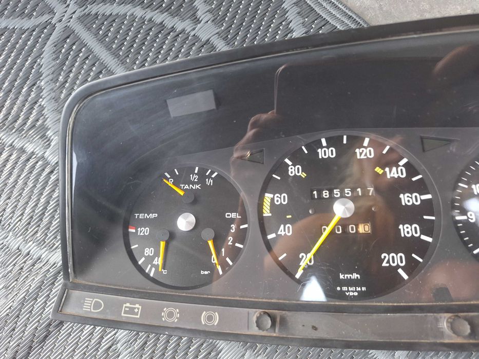 Licznik mercedes w123 230 benzyna