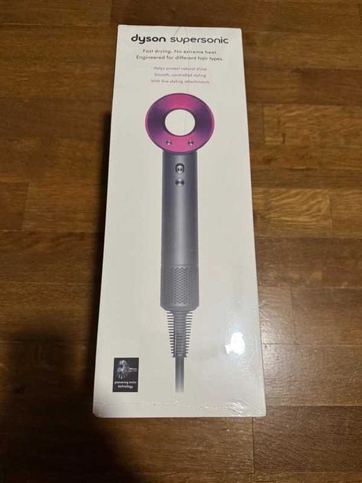 Stan idealny suszarka do włosów prezent-nowa