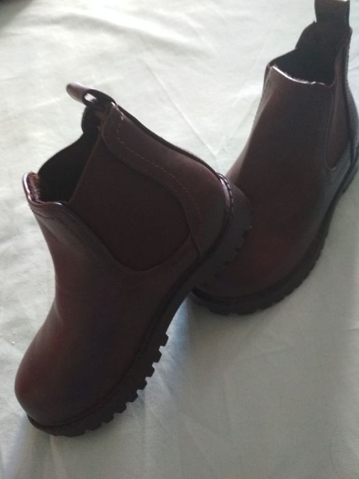 Новые импортные ботинки