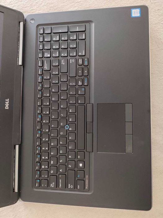 Робоча станція Dell Precision 7710: 17" IPS | Core i5 | AMD Firepro 2 gb | RAM 8 gb | SSD 250 gb