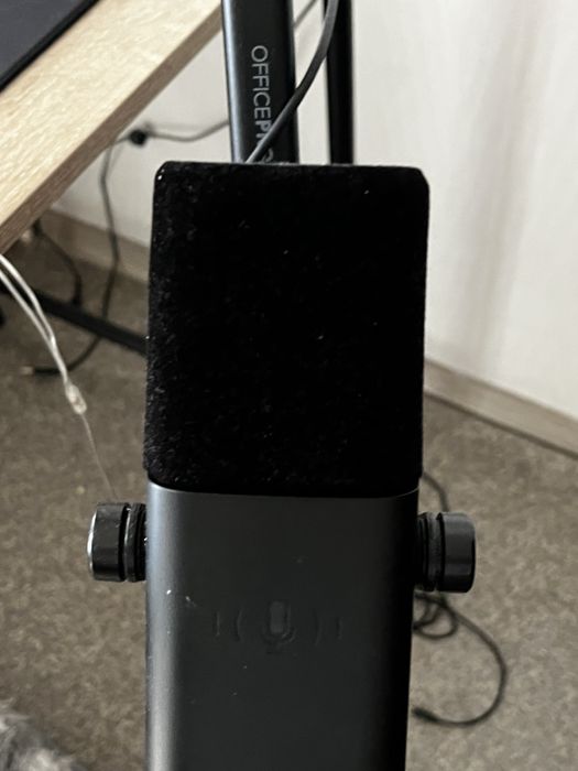 Мікрофон AM 8 Fifine