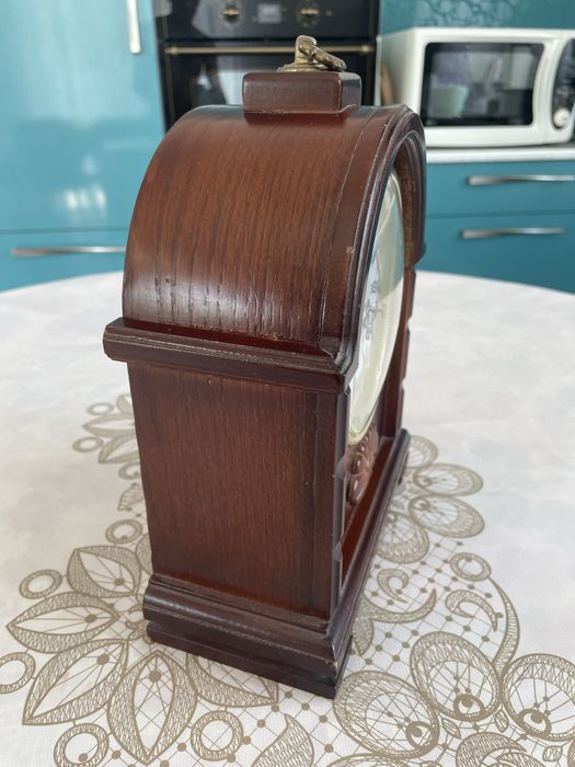 Часи, годинник продам