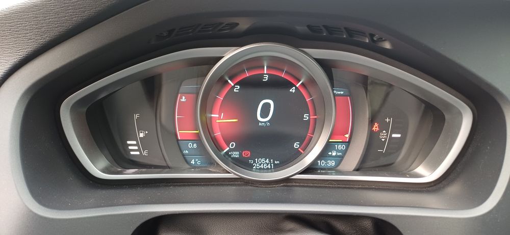 Volvo v40 1.6 OKAZJA