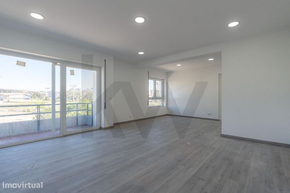 Apartamento T3 Totalmente Remodelado em Tavarede, Figueira da Foz — Buarcos, Coimbra
