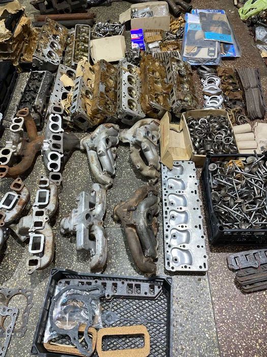 Головки блоку циліндрів, клапана Газ 21, Газ 24, Уаз, Газ 53, Газ 66