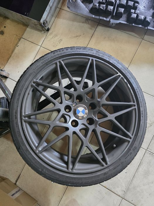 Jantes bmw 18 5x120 M4 cs