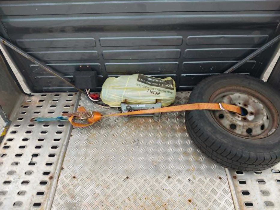 Peugeot Boxer 2.8 HDI Autolaweta – 2001 r.