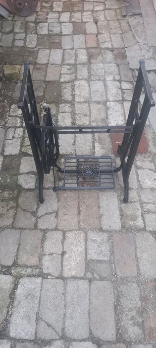 Подставка для машинки