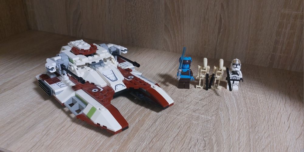 LEGO Star Wars Бойовий танк Республіки (75182)