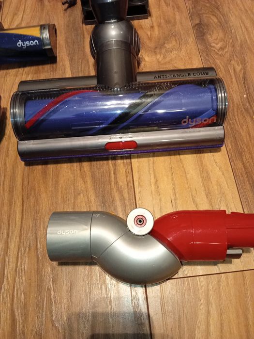 Dyson V15 submarine