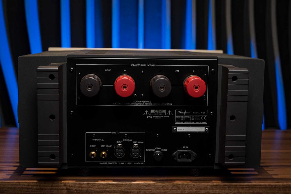 Accuphase A-65 stereofoniczna końcówka mocy w klasie A wzmacniacz