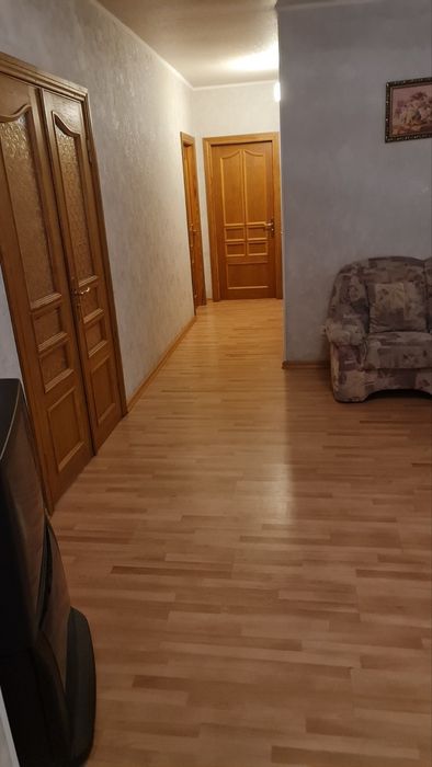М. "Харківська" пішки 10хв! Шикарна кімната під ключ! БЕЗ хозяїв.