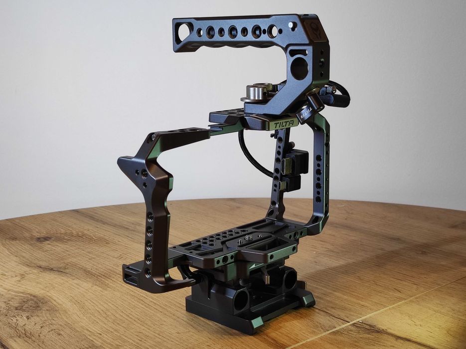TILTA klatka BMPCC 4K/6K Basic Kit (TA-T01-B) + 15 mm baseplate TANIO!