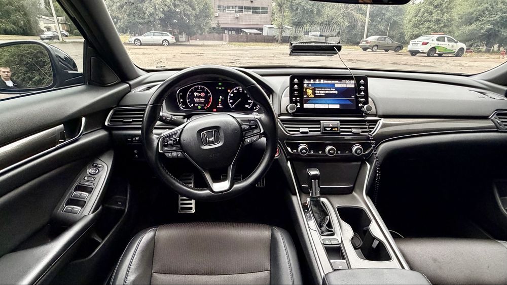 Honda Accord 10