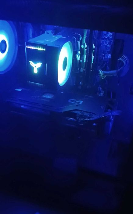 PC Gaming Ryzen 5 5600 + RX 7700 XT 12GB + 32 GB RAM + 1TB SSD