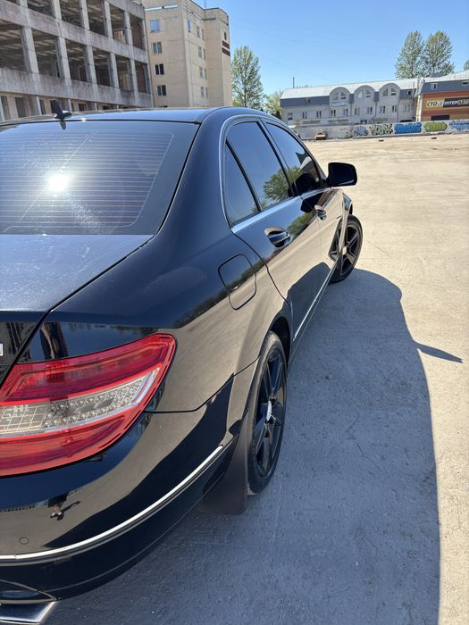 Mercedes Benz c320