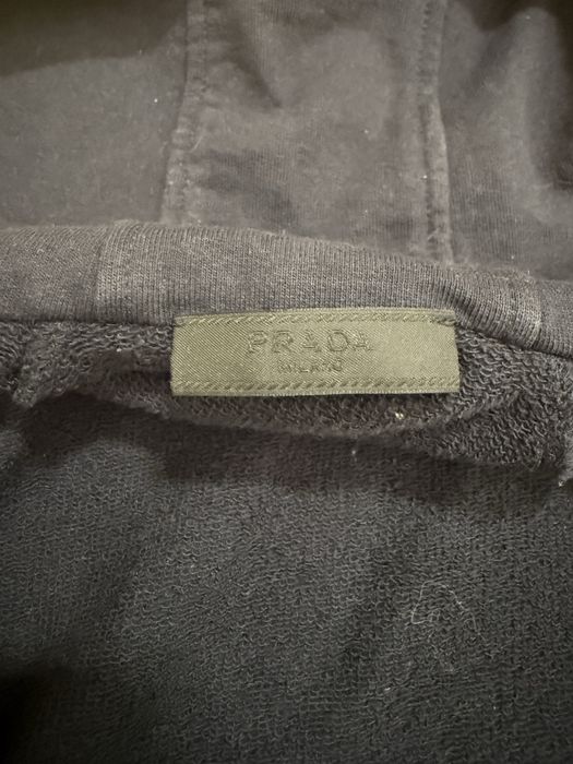 Зіпка prada оригінал