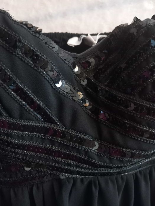 czarna elegancka sukienka  mayaadi L