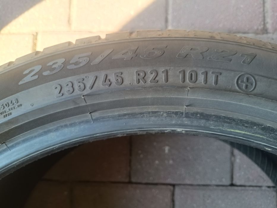 Opony letnie 235/45/21 2szt