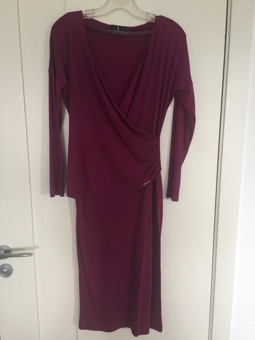 Sukienka kopertowy dekolt. M, pięknie się układa
