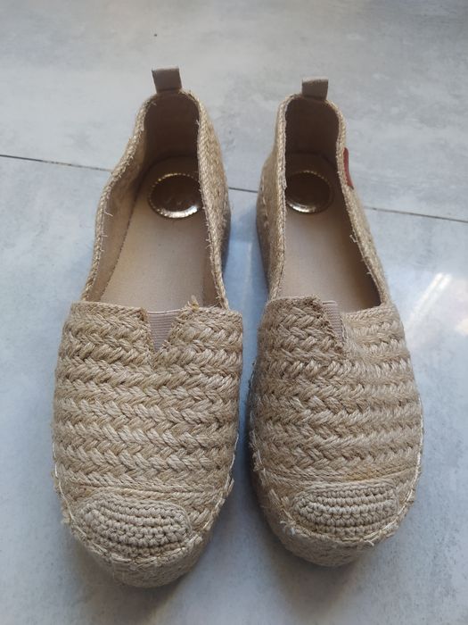 Espedryle Nowe Beżowe