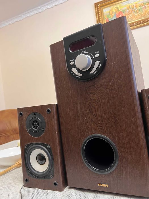 Колонки з сабвуфером sven btr2-10