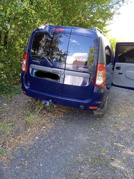 Dacia Logan 2010 року