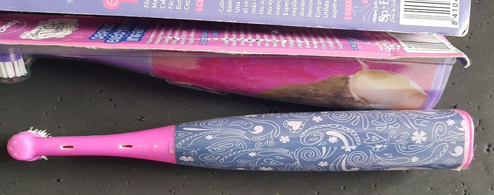 Escova de dentes a pilha infantil Disney temporizador de 2 minutos