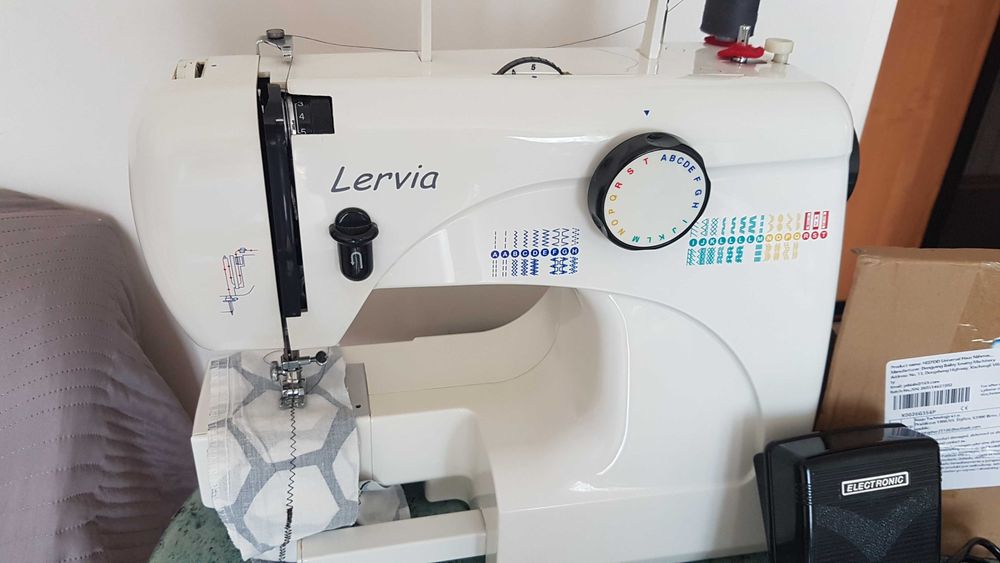 Maszyna do szycia Lervia -KH4000- Sprawdzona i gotowa do pracy.