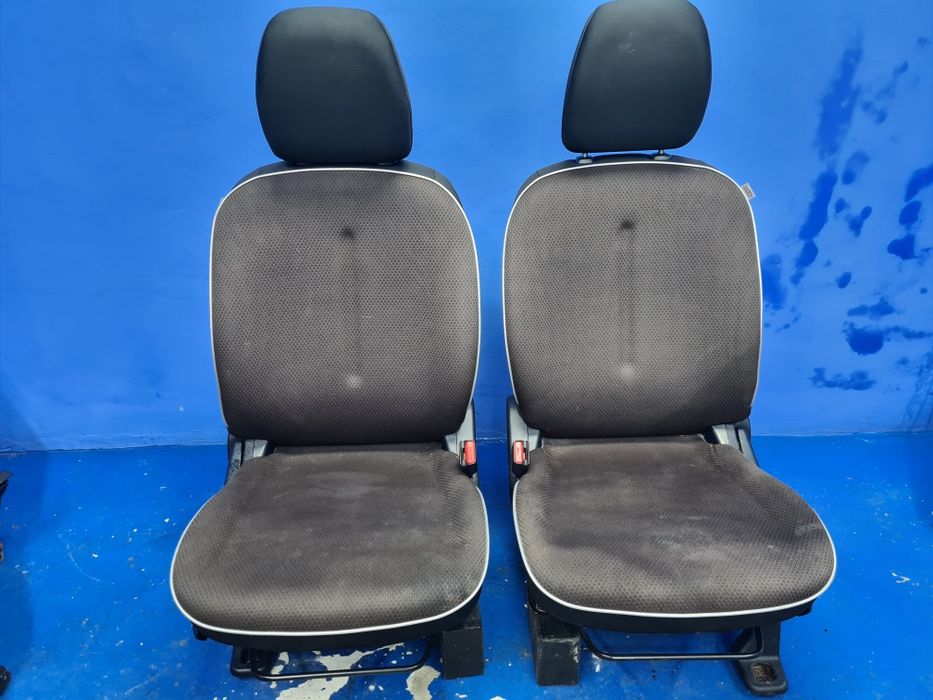 FOTELE przednie komplet lewy prawy MITSUBISHI I-MIEV ION C-ZERO OEM