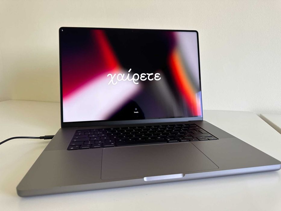 Macbook Pro 16" - M1 Max (GPU 32C)