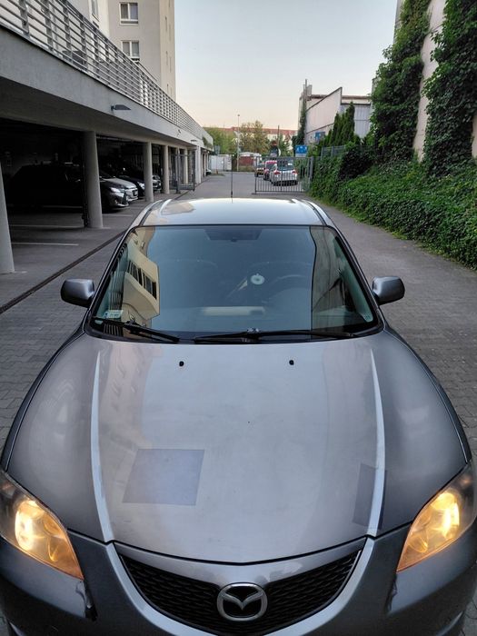 Mazda 3; silnik 1.6; rocznik 2004; sedan