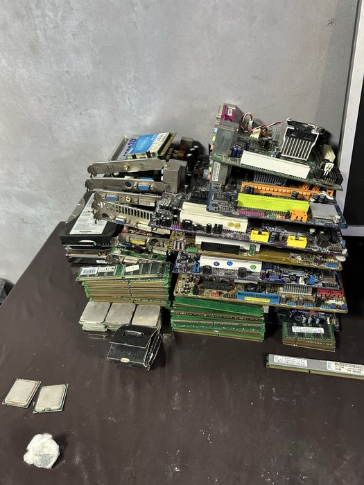 Запчастини для ПК (Материнки, Відеокарти, Процесори AMD/Intel)