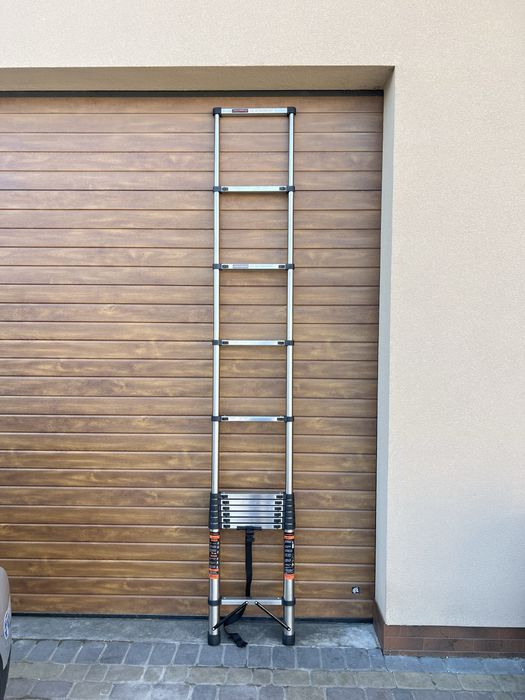 Телескопічна драбина 4,7м